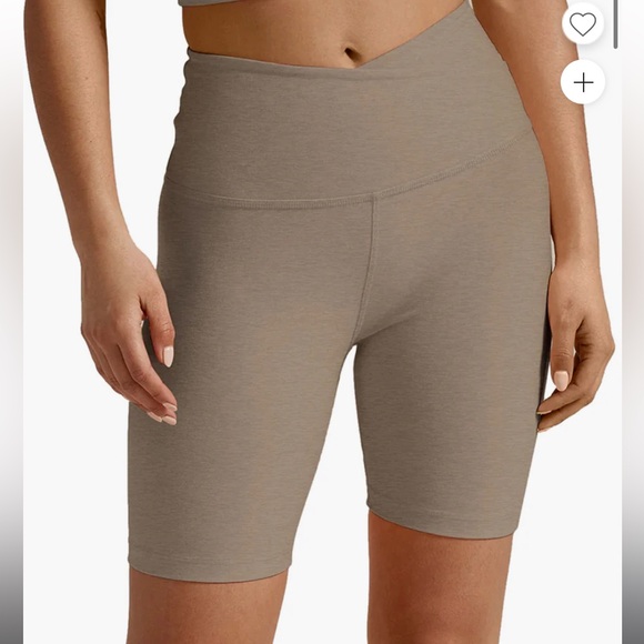 Beyond Yoga biker Short bundle (L) - Picture 1 of 5